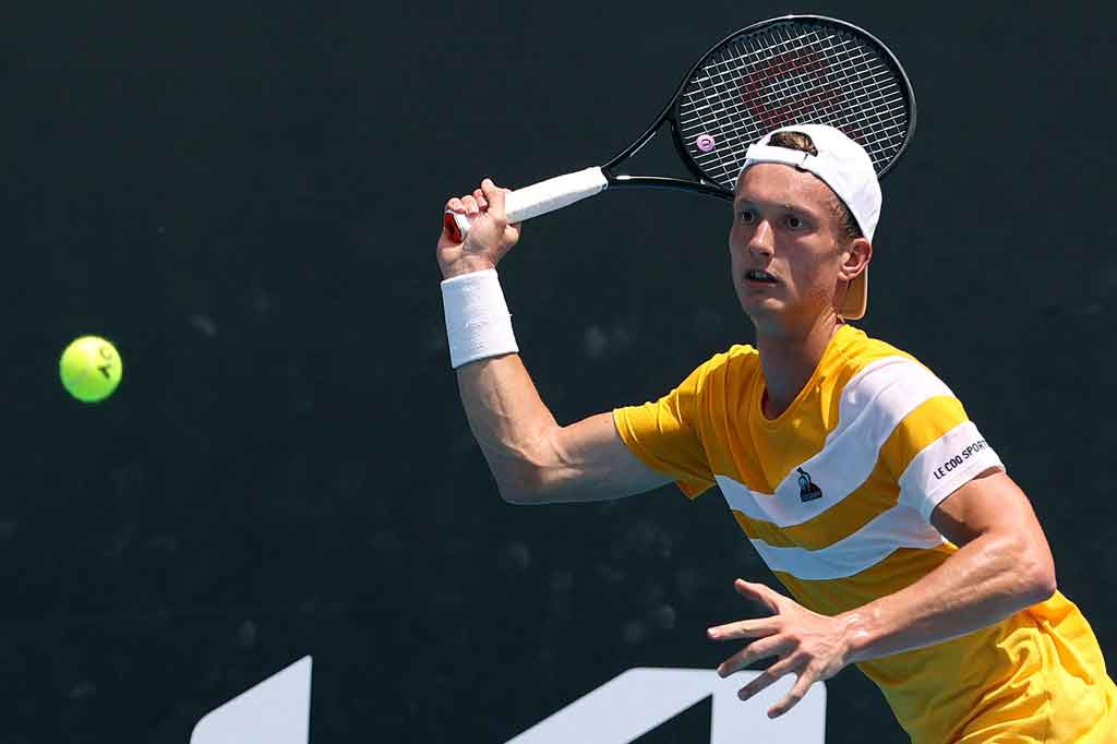 Lehecka, pemain kualifikasi berusia 20 tahun melaju ke semifinal setelah mengalahkan petenis Italia Lorenzo Musetti 6-3, 1-6, 7-5 dalam pertandingan perempat finalnya.