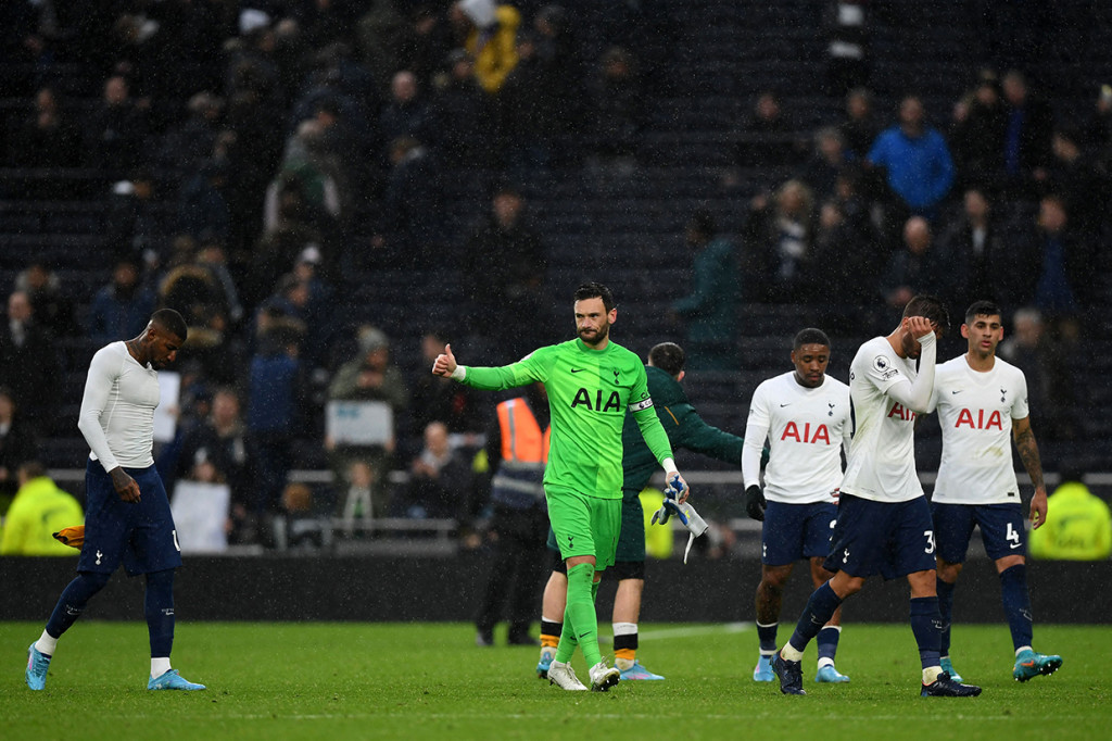 Tottenham Hotspur kalah 0-2 dari Wolverhampton Wanderers pada pekan ke-25 Liga Inggris. 
