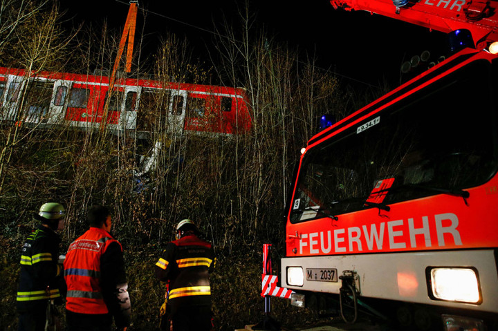 Operator kereta api Jerman Deutsche Bahn mengatakan otoritas terkait telah meluncurkan penyelidikan.