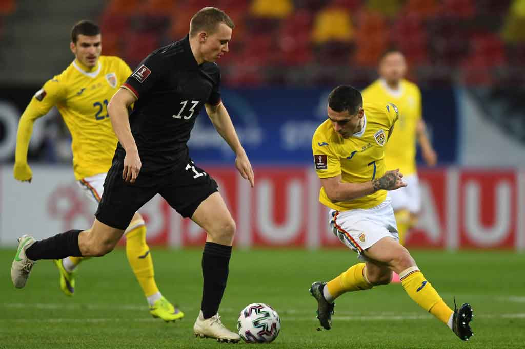 Klub belum mengungkapkan biaya transfer, tetapi media Ceko mengatakan itu mendekati empat juta euro (USD4,5 juta).