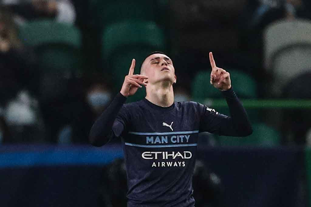 Pesta gol tim tamu terus berlanjut. Kali ini melalui Phil Foden setelah menyambut umpan dari Riyad Mahrez yang melewati tiga pemain bertahan Sporting CP dan skor berubah menjadi 3-0 pada menit 32.