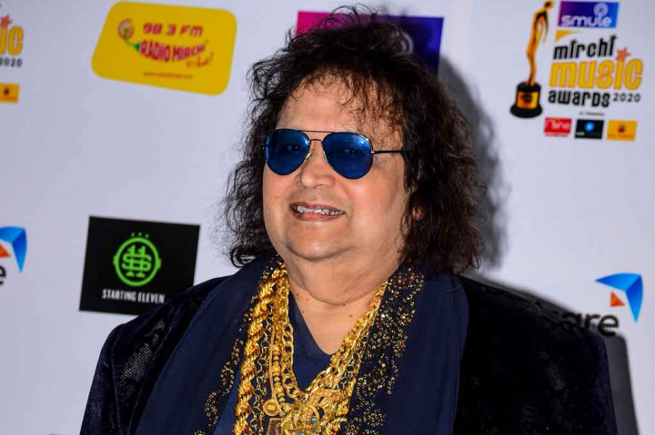 Penyanyi, komposer, dan 'Raja Disko' India, Bappi Lahiri, meninggal dunia di usia 69 tahun. Lahiri meninggal akibat penyakit yang dideritanya.