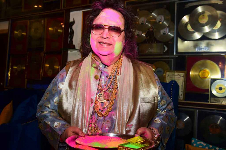 Lahir di Benggala Barat dari keluarga musik, Lahiri terkenal dengan rantai emas dan kacamata hitam khasnya dan dikreditkan dengan mempopulerkan musik disko di India.