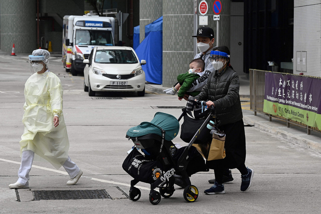 Sebuah rekor 4.285 kasus baru dilaporkan pada hari Rabu, 16 Februari 2022.