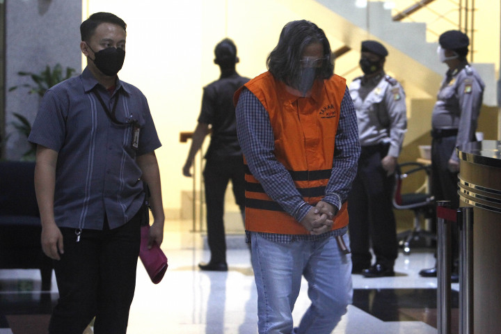 Aulia Imran Maghribi ditahan di Rutan Polres Metro Jakarta Selatan, sedangkan Ryan Ahmad Ronas ditahan di Rutan Polres Metro Jakarta Barat.