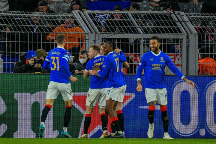 Empat menit babak kedua berjalan Rangers kembali menambah keungulan. Kali ini lewat John Lundstram yang membobol gawang Gregor Kobel untuk mengubah skor menjadi 3-0.