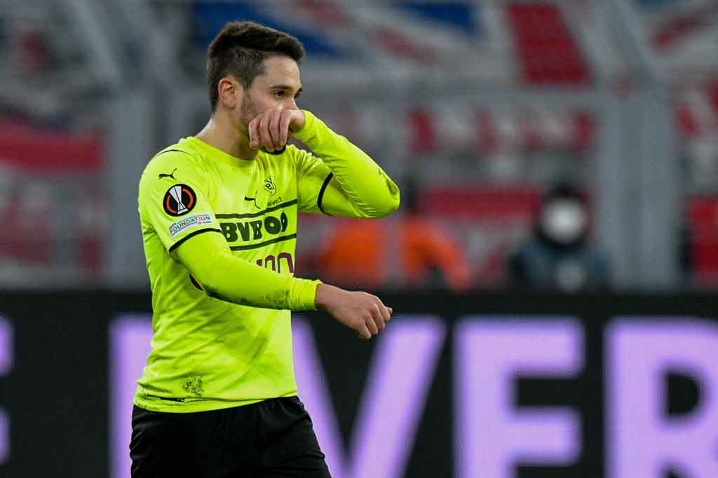 Dortmund kembali memperkecil kedudukan pada menit ke-82 lewat Raphael Guerreiro menyelesaikan umpan Bellingham. Skor 4-2 untuk kemenangan Rangers bertahan hingga laga usai.