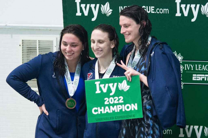 Thomas telah mendominasi renang wanita perguruan tinggi AS baru-baru ini sebagai atlet pelajar di Penn State, di mana hanya beberapa tahun yang lalu dia berkompetisi sebagai pria.