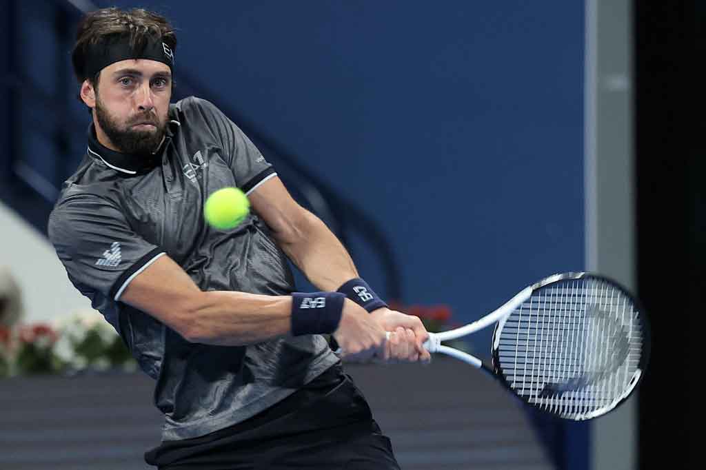 Sementara Unggulan ketiga Basilashvili dari Georgia sebelumnya meraih kemenangan mudah 6-4, 6-2 atas peringkat ke-61 Arthur Rinderknech asal Prancis.