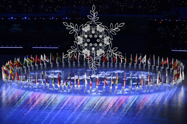 Acara tersebut melibatkan sedikitnya 1.000 seniman dan 3.000 pendukung lainnya.