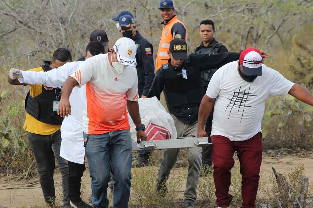 Maduro juga berterima kasih kepada para petani di daerah di mana helikopter itu jatuh, karena telah membantu mengangkut para pejabat ke pusat kesehatan, dan berhasil menyelamatkan dua nyawa. 