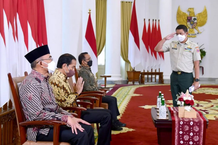 Oleh karena itu, Presiden meminta agar semua tahapan penanggulangan bencana dilakukan secara disiplin dan konsisten agar Indonesia menjadi bangsa yang tangguh terhadap bencana.