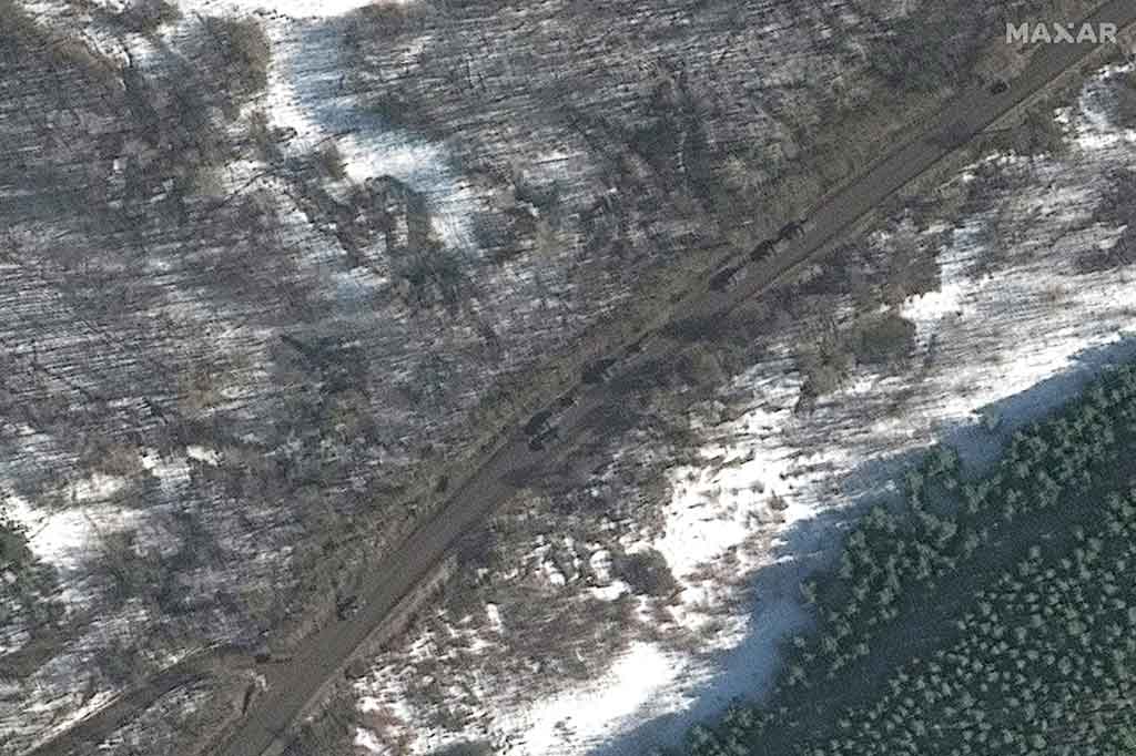 Citra satelit yang dirilis oleh Maxar Technologies menunjukkan pengerahan baru pasukan Rusia dan peralatan militer di dekat perbatasan Ukraina.