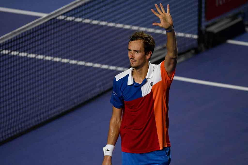 Kemenangan tersebut juga membuat petenis berusia 26 tahun tersebut menggeser Novak Djokovic di peringkat nomor satu dunia ATP. Djokovic sebelumnya tersingkir dari turnamen ATP Dubai oleh petenis kualifikasi asal Ceko Jiri Vesely.