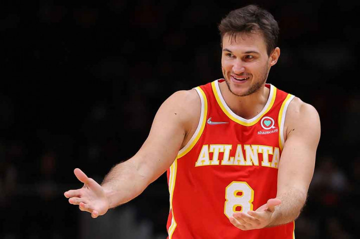 Bagi Hawks Bogdan Bogdanovic meraup 27 poin dari bangku cadangan diikuti 26 poin yang dicetak Danilo Gallinari.