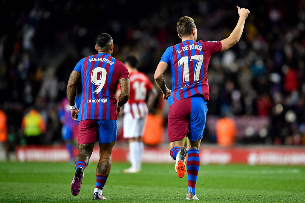Barcelona memetik kemenangan meyakinkan 4-0 saat menjamu Athletic Bilbao.