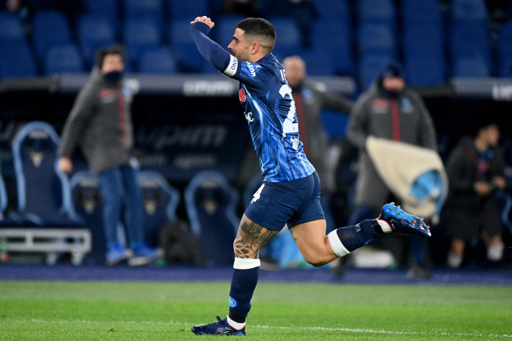 Hasil pertandingan membuat Napoli naik ke pucuk klasemen sementara dengan koleksi 57 poin karena mereka unggul selisih gol dengan AC Milan yang memiliki jumlah poin serupa.