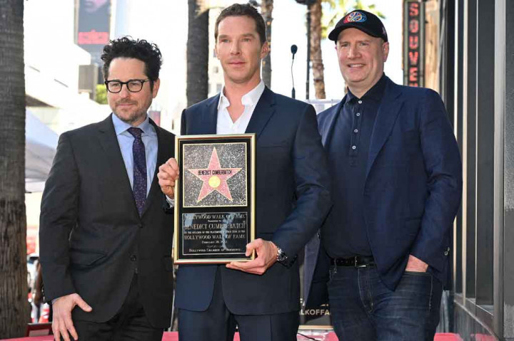 Pemeran utama serial BBC Sherlock (2010-2017) itu telah masuk nominasi Oscar kategori aktor terbaik untuk perannya sebagai Phil Burbank di The Power of the Dog karya sutradara Jane Campion. Nominasi Cumberbatch merupakan salah satu dari total 12 nominasi yang didapatkan oleh drama psikologis berlatar di Montana 1920-an itu.