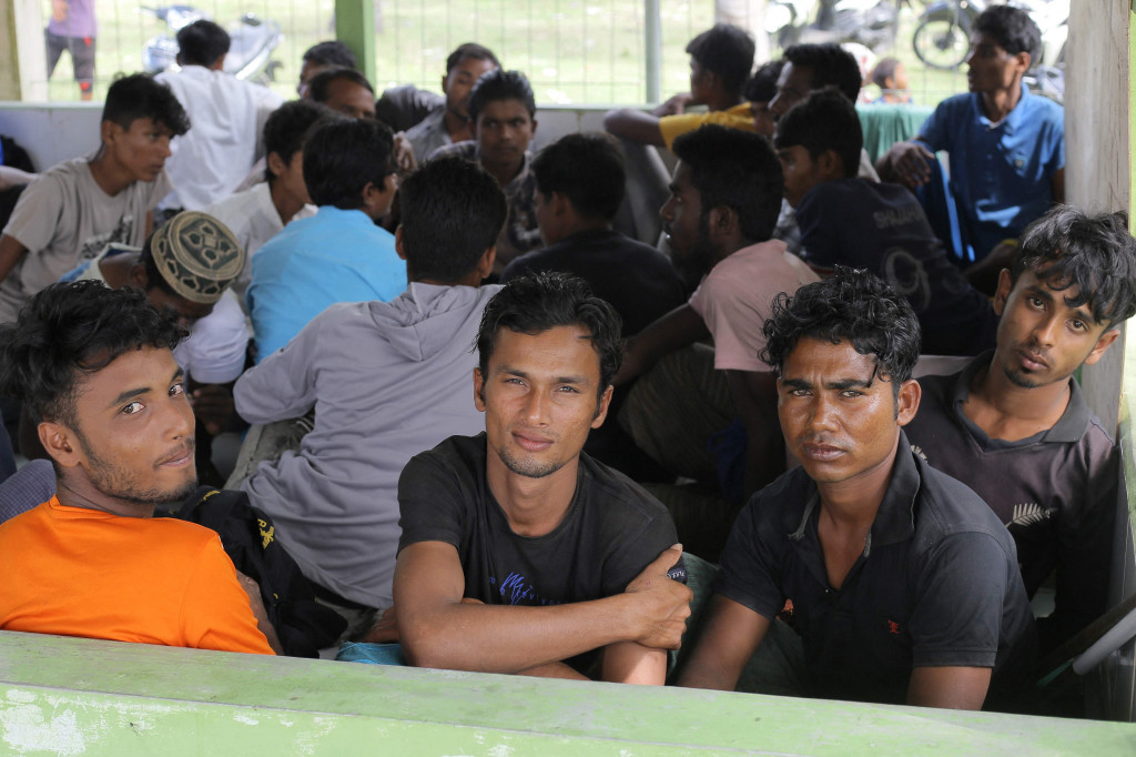 Berdasarkan data sementara, imigran Rohingya itu terdiri atas pria dewasa 58 orang, perempuan 21 orang dan anak-anak 35 orang.