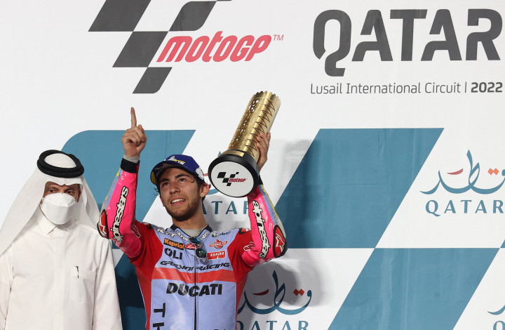 Kemenangan di MotoGP Qatar 2022 juga membuat Bastianini langsung memimpin klasemen MotoGP 2022. Ia mengoleksi 25 poin, unggul dari Brad Binder 920) dan Pol Espargaro (16), yang finis di posisi dua dan tiga.