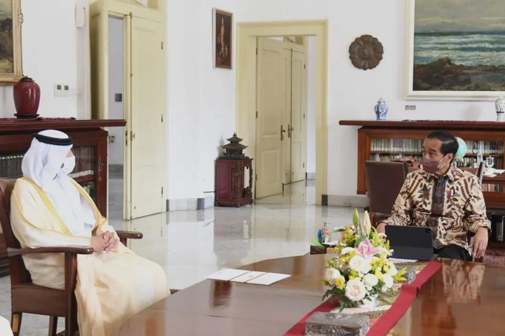Presiden Joko Widodo menerima kunjungan delegasi Persatuan Emirat Arab (PEA) di Istana Kepresidenan Bogor, Jawa Barat, Senin, 7 Maret 2022. 