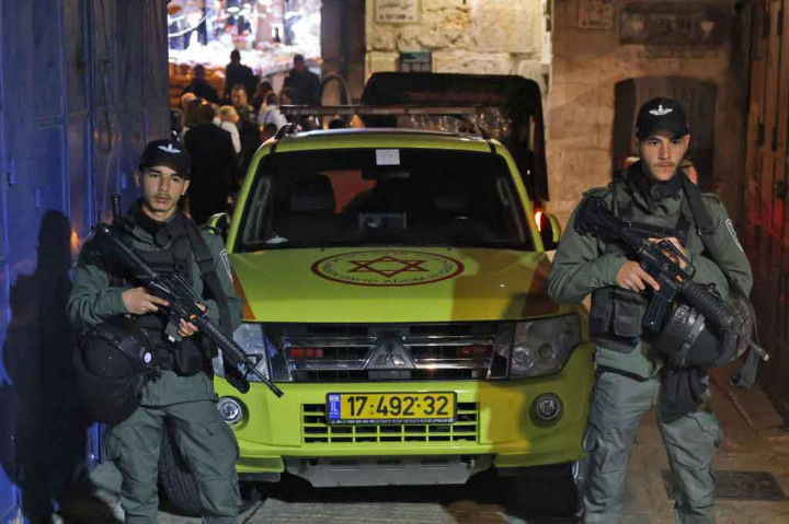 Sumber Palestina menyebut pria tersebut sebagai Abdel Rahman Qassam, 22, dari kamp pengungsi Jalazone dekat Ramallah.