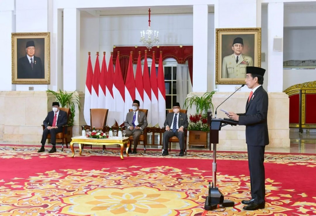 Jokowi menilai KY mampu membuka diri kepada masyarakat dan menerima berbagai masukan demi memperkuat sistem peradilan di Tanah Air.