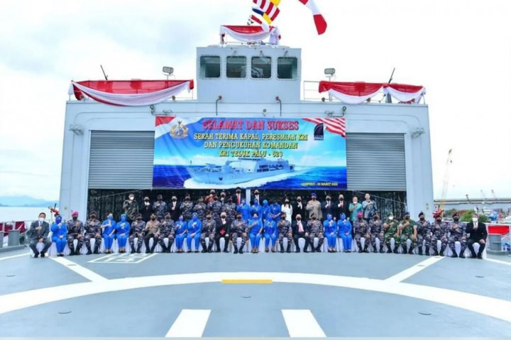 Untuk diketahui KRI Teluk Palu-523 ini akan bergabung memperkuat jajaran Kapal Perang TNI Angkatan Laut, khususnya Komando Lintas Laut Militer (Kolinlamil) di Dermaga Caligi, Markas Komando Lanal Lampung.