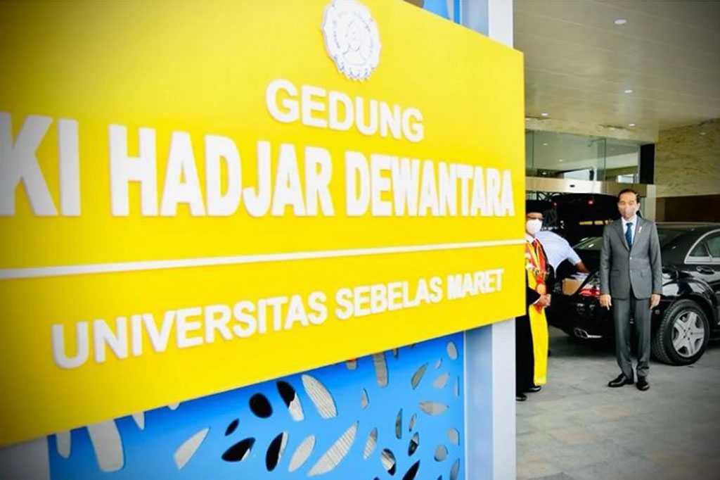 Pembangunan Gedung UNS Tower ini mulai dikerjakan sejak 28 Mei 2021 dan selesai pada 31 Desember 2021. UNS Tower yang berdiri di atas lahan seluas 5.000 meter persegi ini dibuat 11 lantai dengan tinggi 76 meter. Selain digunakan untuk kegiatan perkantoran, UNS Tower ini dilengkapi dengan sarana olahraga yang lengkap, kolam renang, gedung konferensi internasional, kantor, pusat bisnis, serta terdapat ruang-ruang yang bisa disewakan.