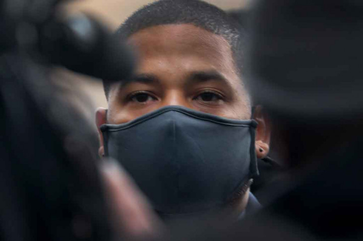 Mantan aktor serial televisi Empire Jussie Smollett tiba di Gedung Pengadilan Kriminal Leighton, di Chicago, Illinois, untuk sidang vonisnya pada Kamis, 10 Maret 2021 waktu setempat.