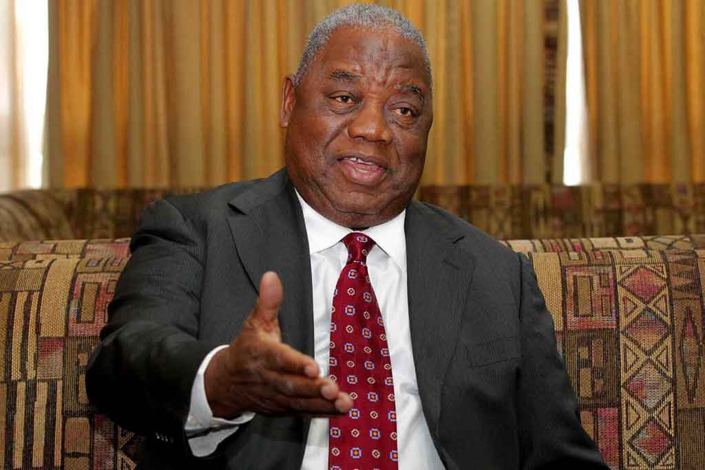 Banda adalah wakil presiden ketika pendahulunya Levy Mwanawasa tiba-tiba meninggal karena stroke, yang kemudian mendorongnya ke posisi puncak. Dia menjabat selama tiga tahun sejak 2008. Tetapi diplomat veteran itu dikalahkan dalam pemilu 2011.