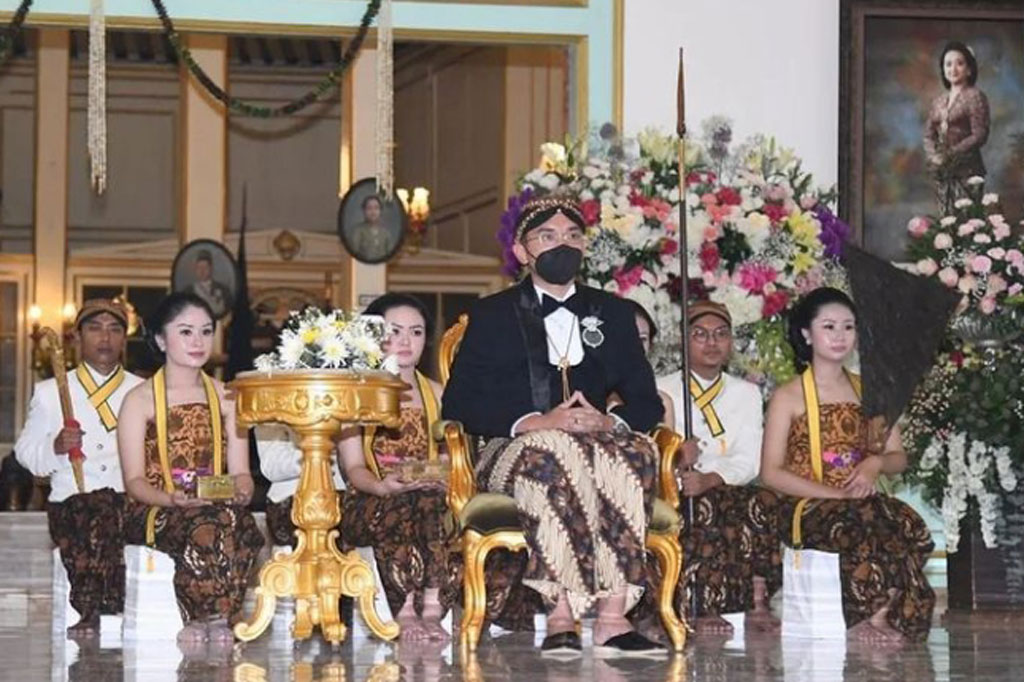 Dengan pengukuhan tersebut, KGPAA Mangkunagoro X secara resmi melanjutkan kepemimpinan Mangkunagoro IX yang mangkat pada 13 Agustus 2021 lalu.