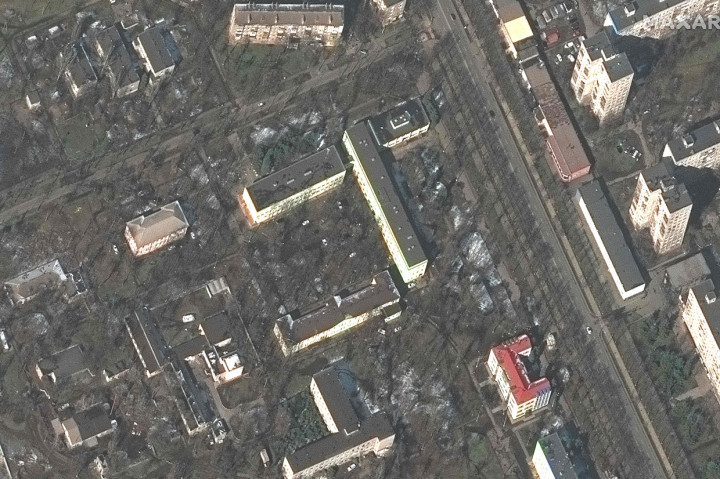 Dilansir AFP, Senin, 14 Maret 2022, kota pelabuhan di tepi Laut Azov yang berpenduduk setengah juta jiwa ini dilaporkan berada di bawah pengepungan pasukan Rusia sejak awal bulan ini.