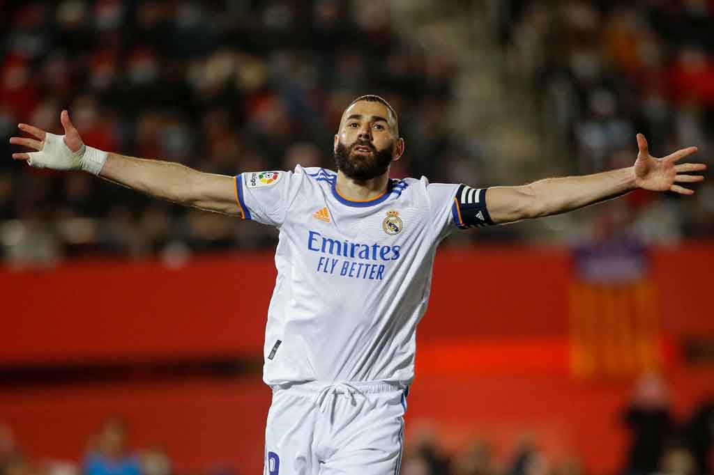 Benzema kemudian mencetak brace pada menit ke-82 menyambut umpan silang Marcelo. Skor 3-0 bertahan hingga laga usai.