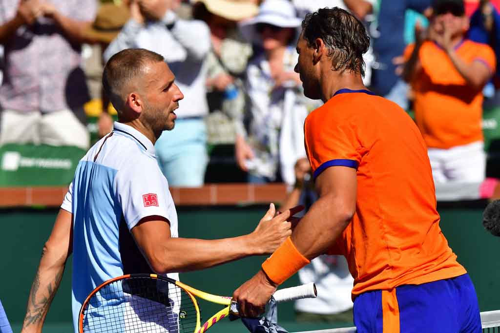 Setelah selamat dari tekanan Sebastian Korda dalam babak pembuka hari Minggu, 13 Maret 2022, kini Nadal melewati pertandingan yang lebih nyaman dengan mengalahkan unggulan ke-27 Daniel Evans 7-5, 6-3.