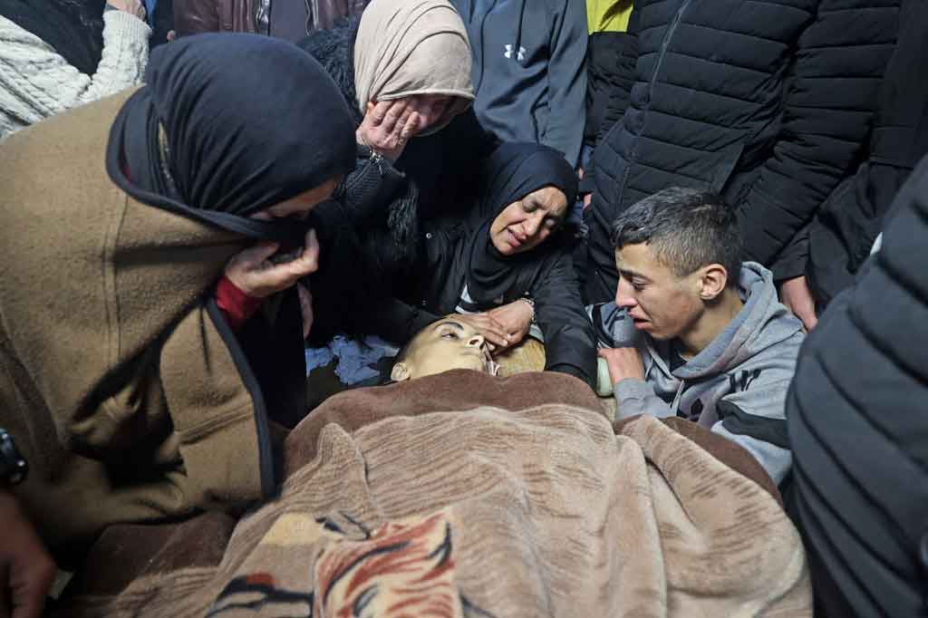 Seorang juru bicara polisi perbatasan Israel mengkonfirmasi seorang 'teroris' Palestina telah meninggal.  