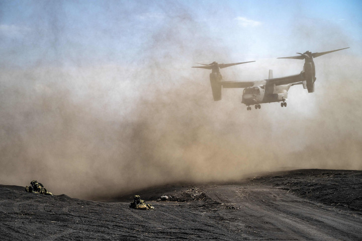 Latihan ini merupakan bagian dari kerjasama tiga minggu untuk mengasah interoperabilitas antara sekutu. Pengangkut pasukan Osprey dengan rotor miring digunakan selama latihan.