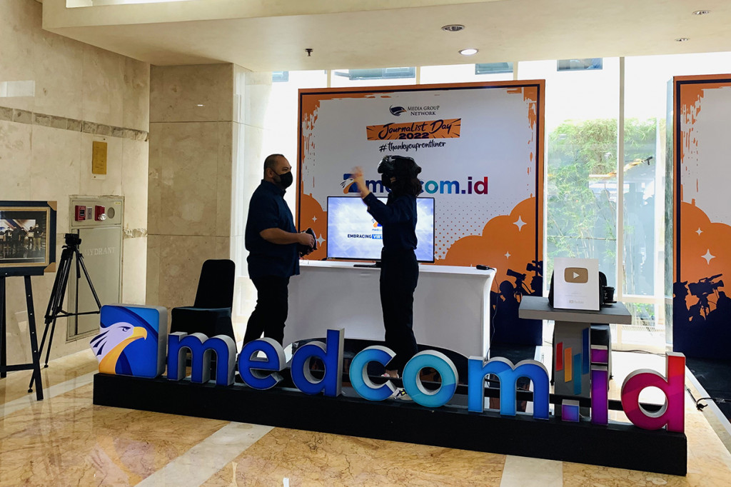 Mulai dari Metro TV yang memamerkan grafis, Medcom.id yang menghadirkan virtual reality, hingga Media Indonesia yang menyajikan pameran foto.