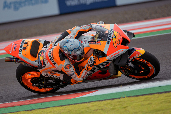 Pembalap tim Repsol Honda Pol Espargaro menjadi yang tercepat pada sesi latihan Pertamina Grand Prix of Indonesia, Jumat, 18 Maret 2022, dengan catatan waktu tercepat 1:33,499 detik di lap terakhir