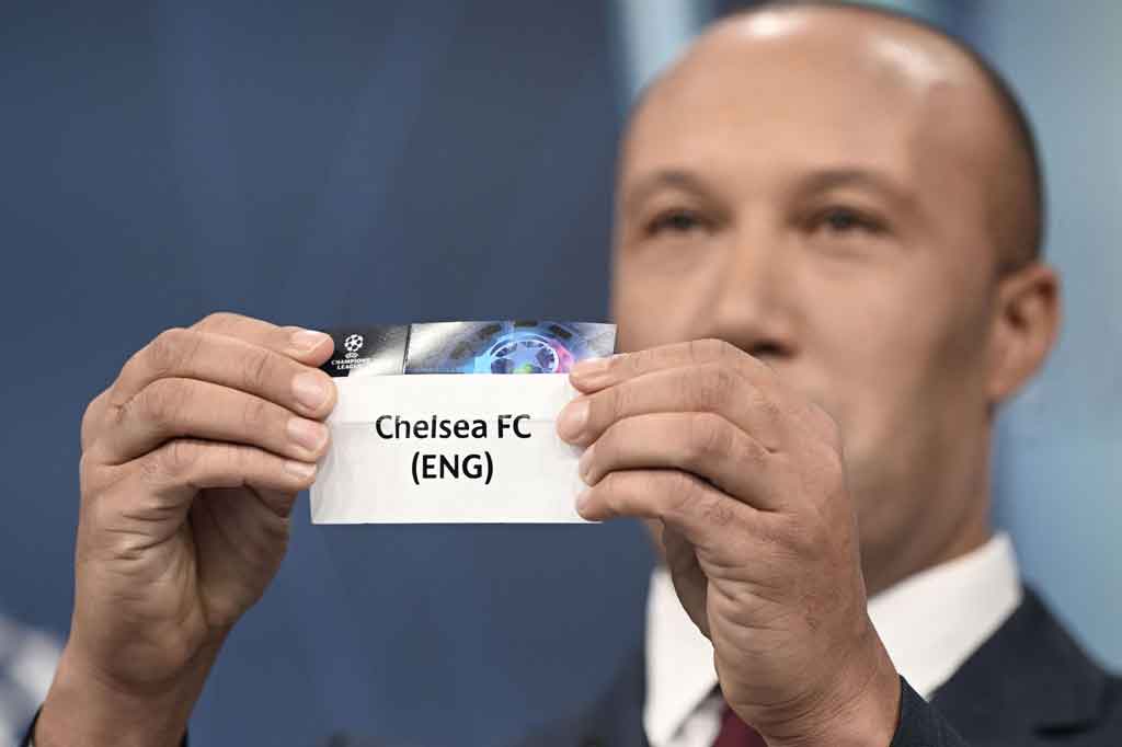 Mantan pemain Manchester United dan Inter Milan, Mikael Silvestre bertugas untuk melakukan pengundian. Hasil undian mempertemukan juara bertahan Chelsea dipastikan bertemu dengan Real Madrid. Keduanya akan mengulang duel semifinal musim lalu.