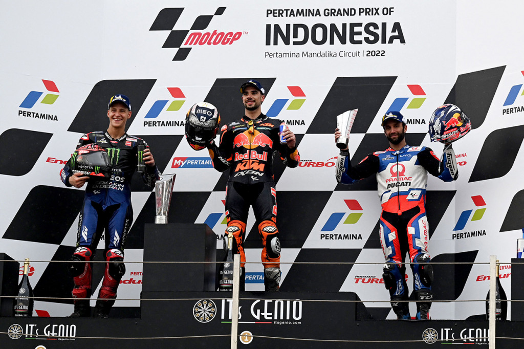 Pebalap asal Portugal itu naik podium MotoGP Mandalika 2022 ditemani oleh Fabio Quartararo (Monster Energy Yamaha) dan Johann Zarco (Pramac Racing Ducati).