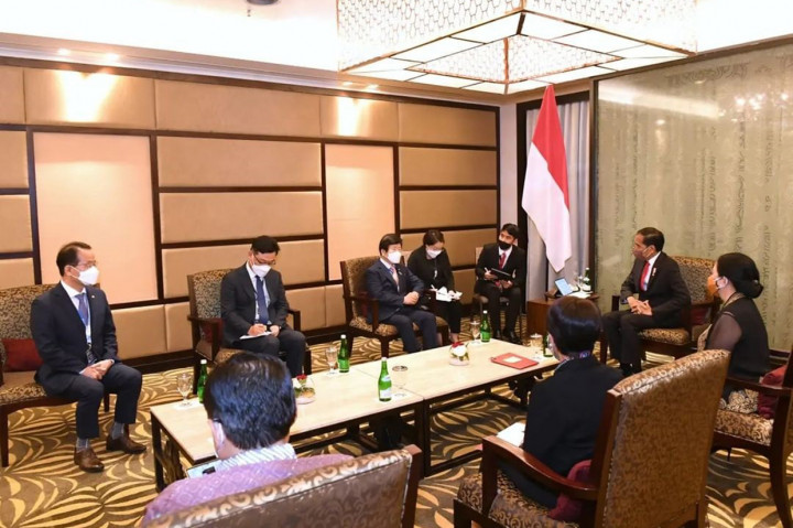 Dalam kesempatan tersebut, Presiden Jokowi mengatakan, Indonesia siap memperkuat kerja sama yang sudah terjalin baik dengan Korea Selatan (Korsel).
