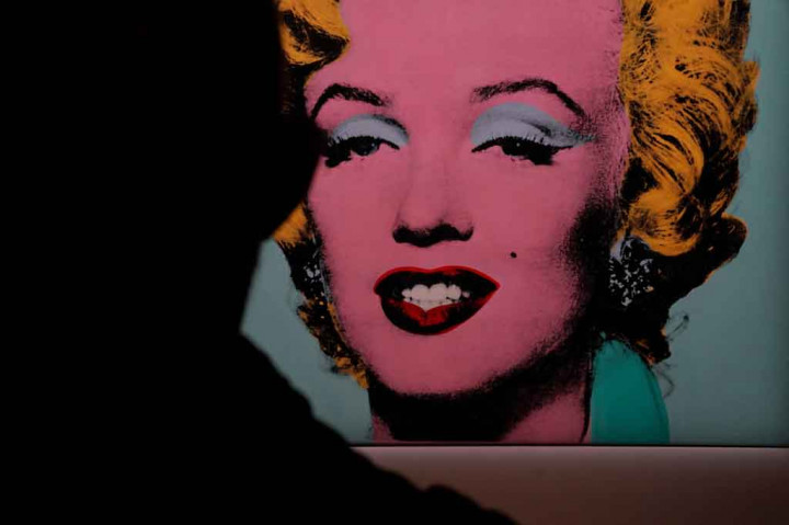 Rumah lelang mengatakan pihaknya berharap Shot Sage Blue Marilyn yang dibuat Warhol pada 1964 menjadi karya seni abad ke-20 yang paling mahal harganya ketika dilelang di New York pada Mei mendatang.