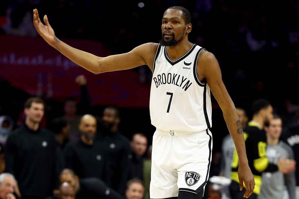 Kevin Durant memborong 37 poin, sembilan rebound, serta delapan assist saat mengantarkan Brooklyn Nets mengalahkan tamunya Utah Jazz 114-106 dalam lanjutan NBA di Barclays Center, New York, Selasa, 22 Maret 2022 WIB.