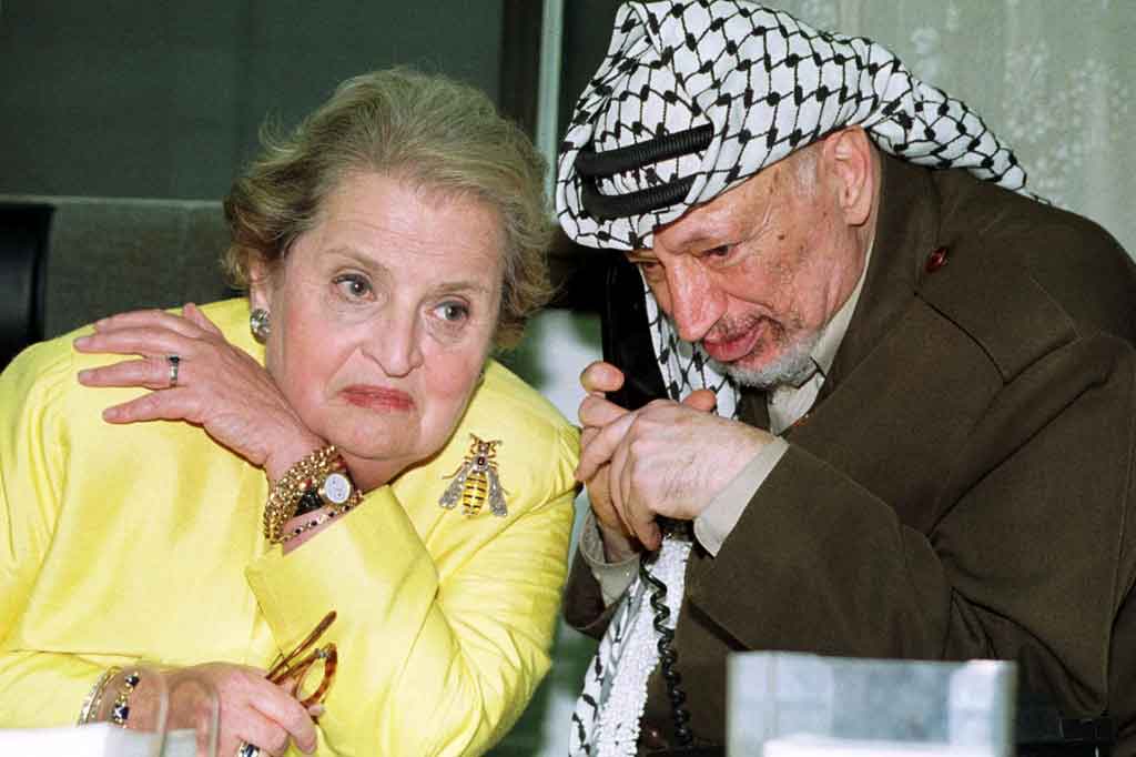 Menyusul berita kematiannya, juru bicara Departemen Luar Negeri Ned Price mengatakan Albright telah menjadi perintis sebagai menlu wanita pertama dan benar-benar membuka pintu bagi elemen besar tenaga kerja.