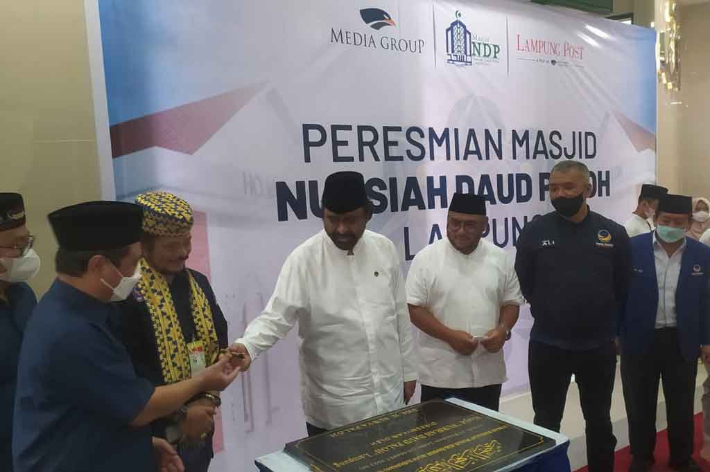 Harapannya dengan masjid tersebut, orang yang masuk akan membuat hati menjadi lembut dan terus berfikir positif serta memberi manfaat bagi masyarakat sekitar. Kemudian menjadi amal ibadah dan pahala yang terus mengalir untuk anak cucu.