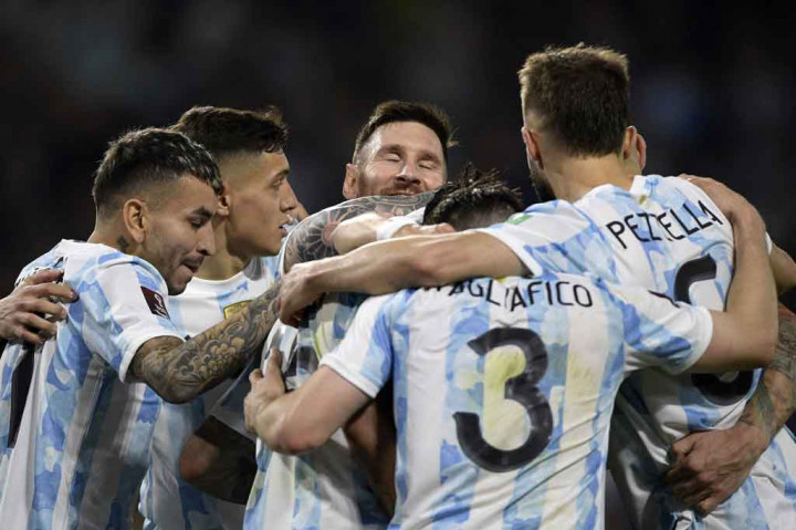 Tim Tango kembali memperbesar jarak mereka pada menit ke-82. Kini giliran Messi yang mencatatkan namanya di papan skor setelah menerima umpan manis dari Angel di Maria. Kedudukan 3-0 bertahan hingga laga usai.