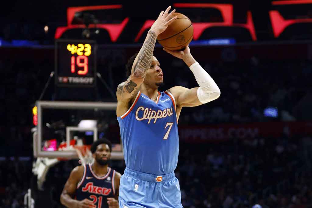 Amir Coffey memimpin tuan rumah dengan 21 poin, Isaiah Hartenstein menyumbang 16 poin, Terance Mann mencetak 12 poin dan Reggie Jackson memperoleh 11 poin bagi Clippers yang harus menelan lima kekalahan beruntun.