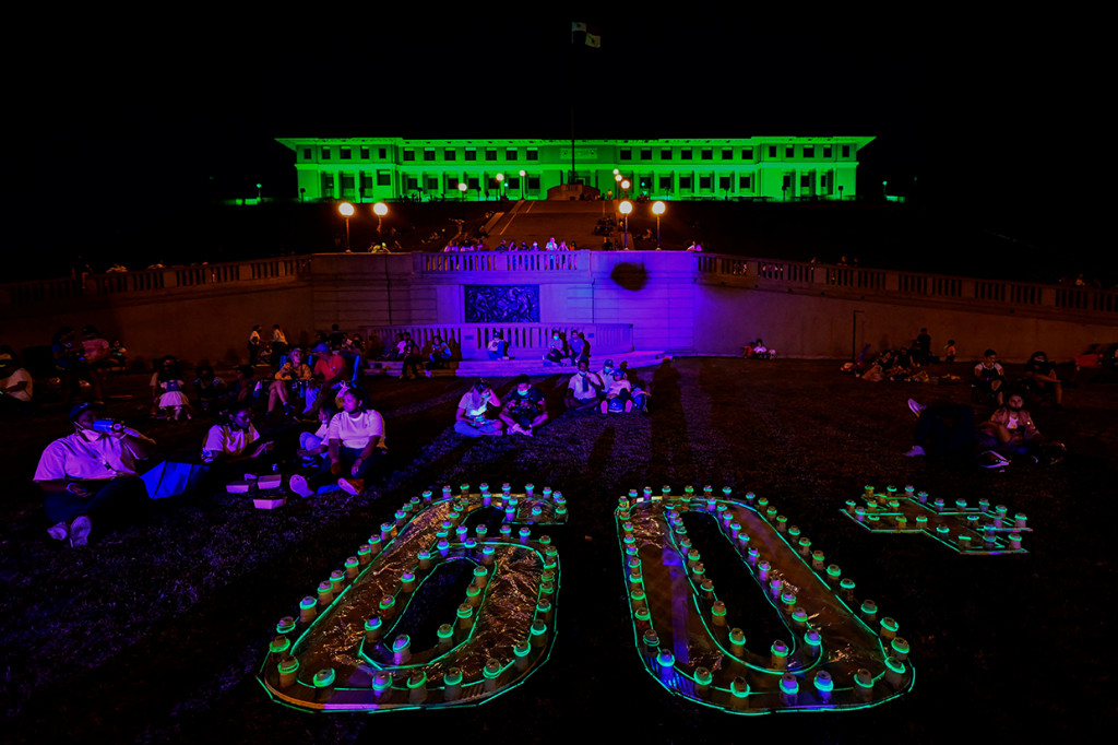 Earth hour menjadi salah satu gerakan terbesar untuk lingkungan yang telah diikuti oleh lebih dari 190 negara dan wilayah, serta miliaran orang di dunia. 