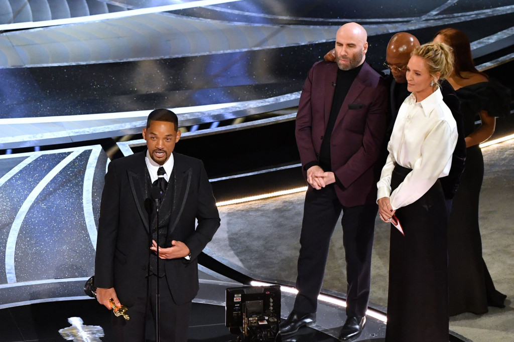 Will Smith pun meminta maaf kepada The Academy dan sesama nomine lainnya.